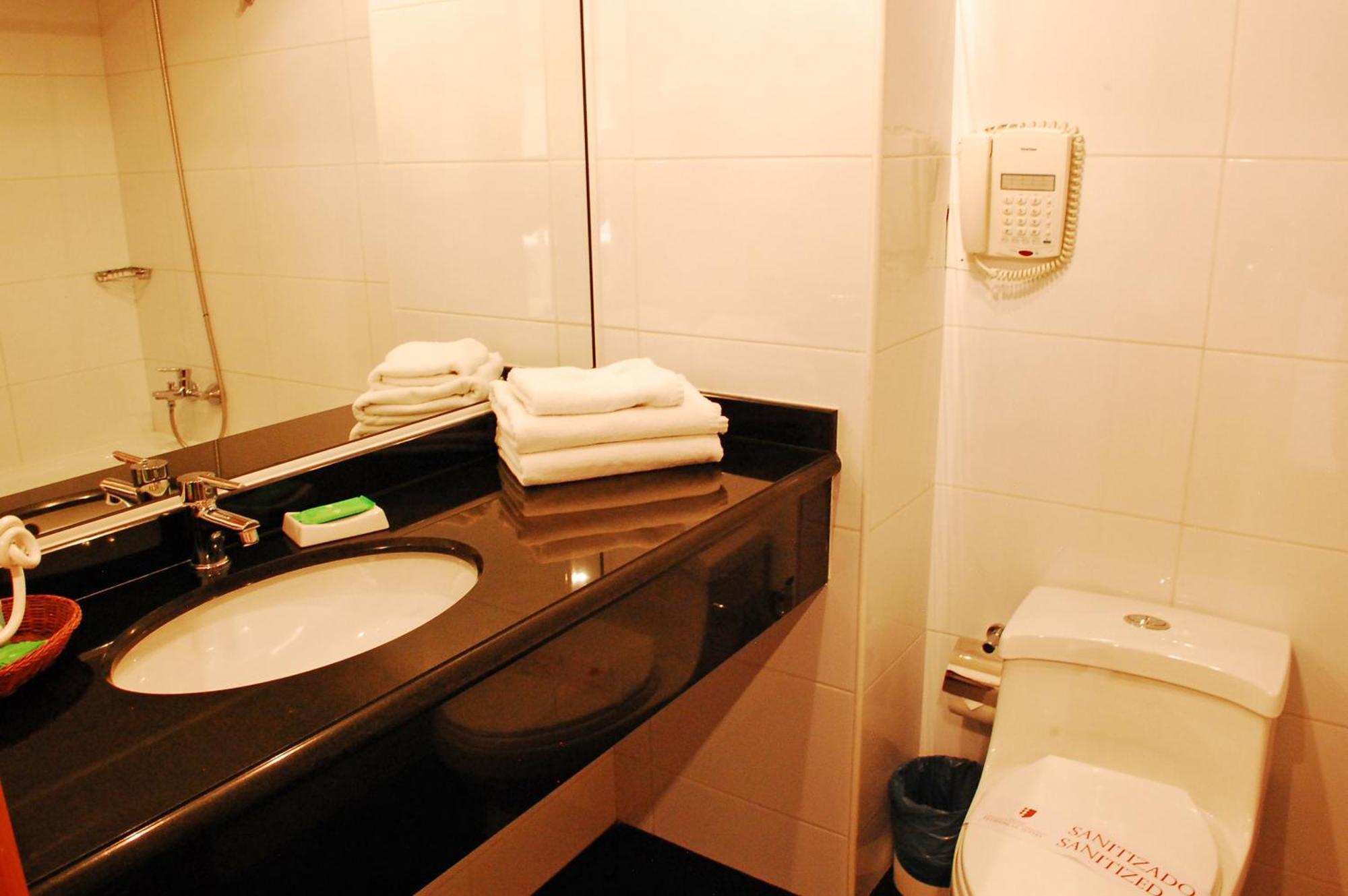 אנטופגסטה Hotel Florencia Suites & Apartments חדר תמונה