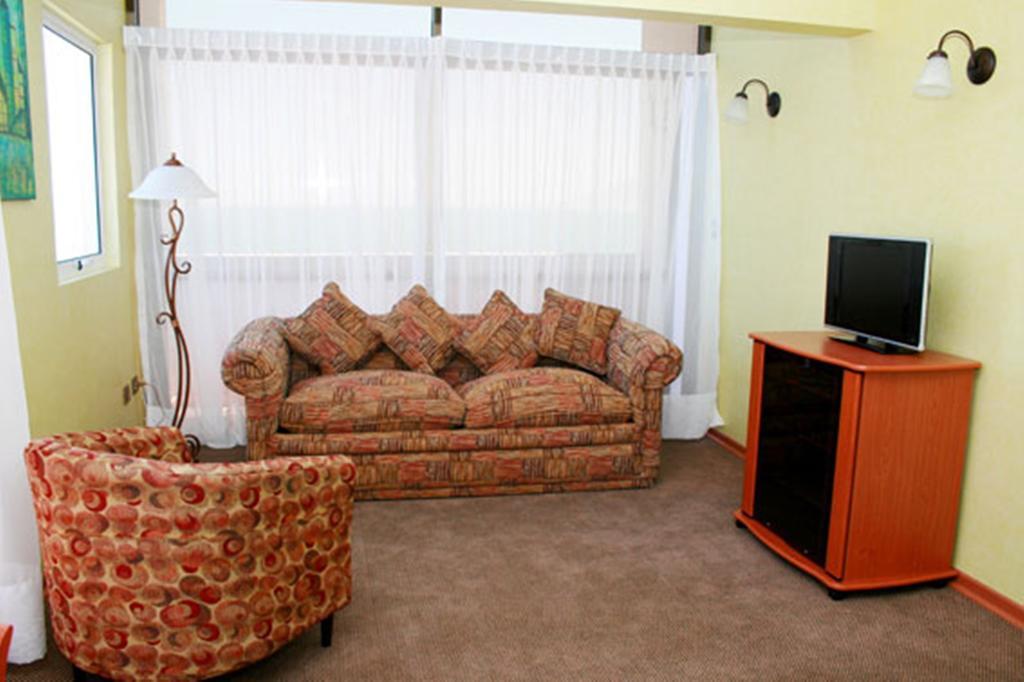 אנטופגסטה Hotel Florencia Suites & Apartments מראה חיצוני תמונה